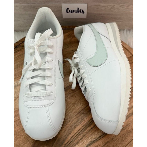 Nike Cortez Women's Size 11 White Mint Green Shoes DN1791 106 New - Picture 1 of 12